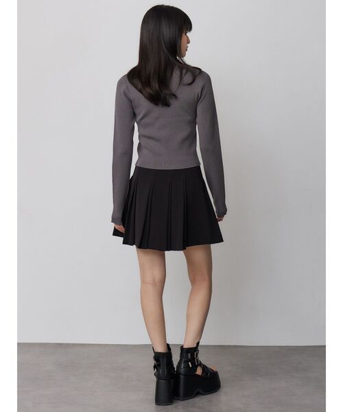 MURUA（ムルーア）の「レースレイヤードVネックニット（ニット/セーター・レディース・グレー/イエロー/ブラック・FREE）」の4枚目の写真