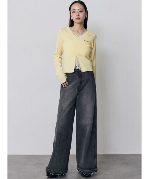 MURUA（ムルーア）の「レースレイヤードVネックニット（ニット/セーター・レディース・グレー/イエロー/ブラック・FREE）」の9枚目の写真