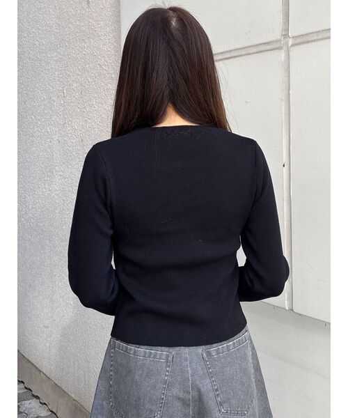 MURUA（ムルーア）の「レースレイヤードVネックニット（ニット/セーター・レディース・グレー/イエロー/ブラック・FREE）」の14枚目の写真