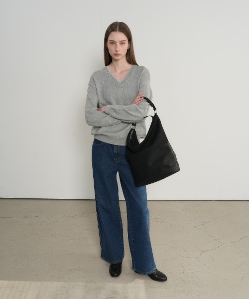 GENERAL IDEA（ジェネラルアイデア）の「【GENERAL IDEA】マンデーホーボーバッグ / monday hobo bag（ショルダーバッグ・レディース・ブラウン/ブラック・FREE）」の2枚目の写真