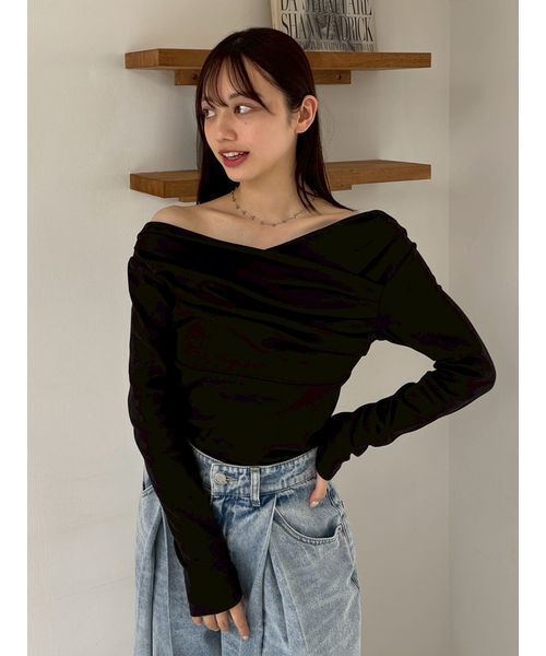 FRAY I.D（フレイアイディー）の「ギャザーオフショルカットソー（Tシャツ/カットソー・レディース・グレー/ブラック/その他/ホワイト/ピンク・F）」の3枚目の写真