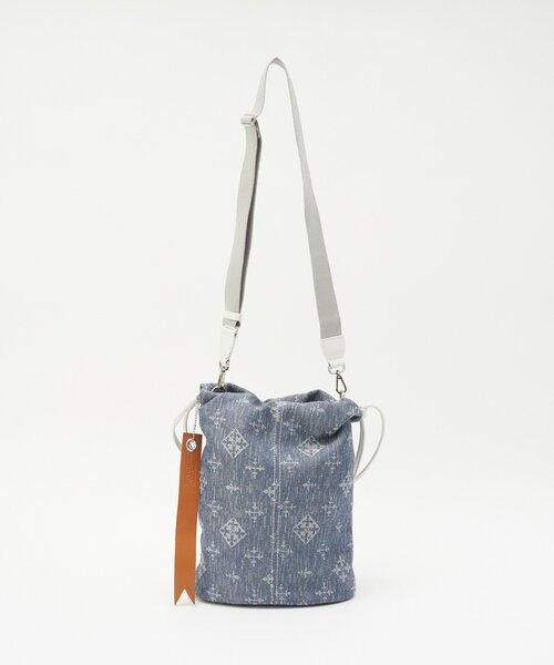 russet（ラシット）の「デニムジャガード3WAY巾着バッグ（ショルダーバッグ・レディース・インディゴブルー・FREE）」の9枚目の写真