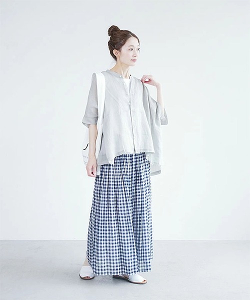 solamonat poche(ソラモナポッシェ)の「ラミーワイドシャツ(シャツ/ブラウス・レディース・ラベンダー/ブラック/ライトオリーブ/ライトグレー/ライトブルー/ホワイト/ベージュ・2)」の11枚目の写真