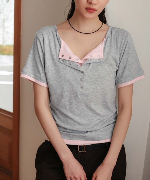 miette(ミエット)の「レイヤード風ヘンリーネック半袖トップス(Tシャツ/カットソー・レディース・レッド/オートミール/グレー/ブラック・L/M/S)」の12枚目の写真