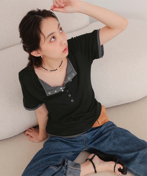 miette(ミエット)の「レイヤード風ヘンリーネック半袖トップス(Tシャツ/カットソー・レディース・レッド/オートミール/グレー/ブラック・L/M/S)」の11枚目の写真