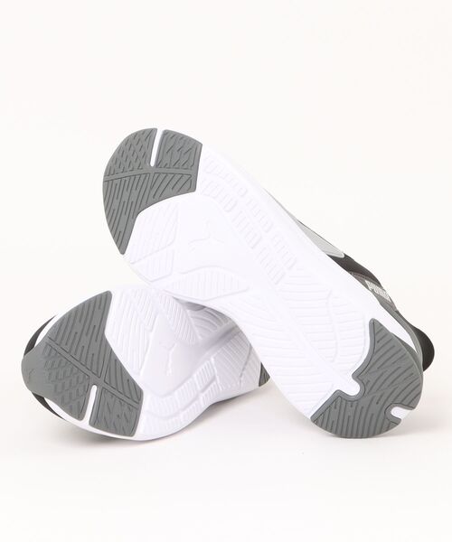 PUMA(プーマ)の「【PUMA】ソフトR シンメトリー EASE IN(スニーカー・メンズ・ブラック・28.0cm/27.5cm/27.0cm/26.5cm/26.0cm/25.5cm)」の3枚目の写真