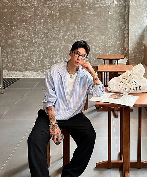 WESTBOY（ウエストボーイ）の「レイヤードストライプ オーバーサイズ ストリートシャツ WO26S5TP18（シャツ/ブラウス・メンズ・ブルー・XXL/XL）」の7枚目の写真