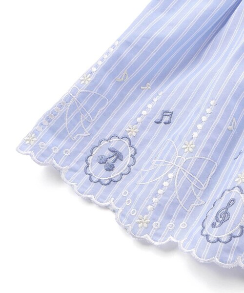 SLAP SLIP（スラップスリップ）の「ストライプ＆花柄裾刺しゅうフレアブラウス(90~130cm)（シャツ/ブラウス・キッズ・ホワイト系その他2/ブルー系その他・90cm/130cm/100cm/110cm/120cm）」の13枚目の写真