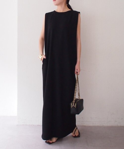 LOUNGEDRESS(ラウンジドレス)の「【@iristagramuuコラボ】ショルダータックワンピース(ワンピース・レディース・ブラック・MEDIUM/SMALL/X-SMALL)」の16枚目の写真