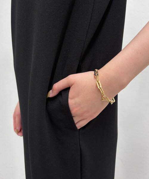 LOUNGEDRESS(ラウンジドレス)の「【@iristagramuuコラボ】ショルダータックワンピース(ワンピース・レディース・ブラック・MEDIUM/SMALL/X-SMALL)」の7枚目の写真