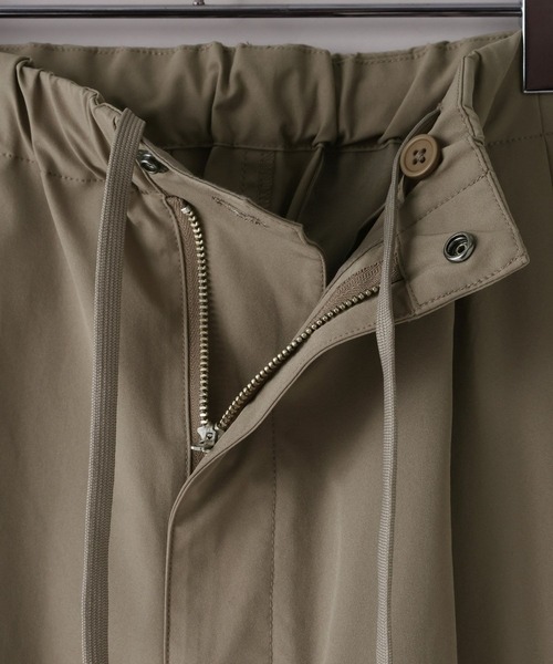 LOWRYS FARM(ローリーズファーム)の「SETUP可能【LFM(U)】DRYMIXタックバルーンパンツ 658954(デニムパンツ・メンズ・ブラック/ネイビー/ベージュ・LARGE/MEDIUM)」の14枚目の写真