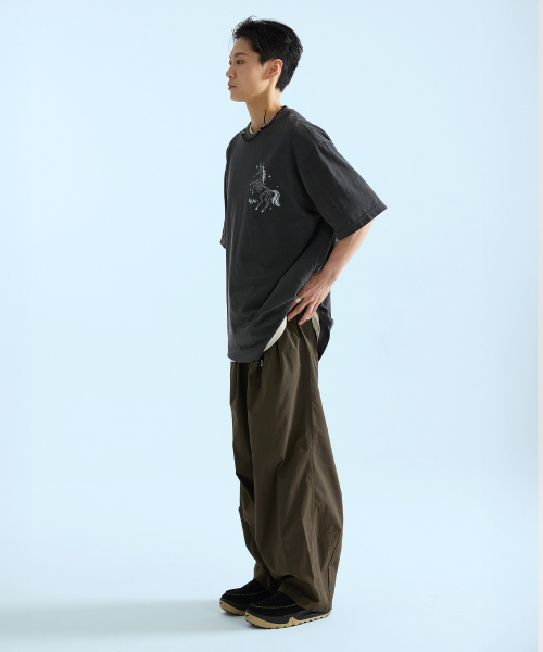 KRUXH(クルクス)の「ユニコーンピグメントTシャツチャコール(Tシャツ/カットソー・レディース・その他・1/2)」の4枚目の写真