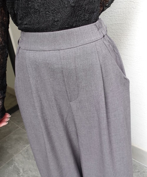 CORNERS（コーナーズ）の「タックスラックスパンツ（スラックス・レディース・ブラック/グレー・M）」の10枚目の写真