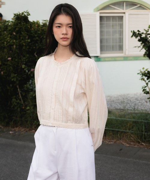 DEHEVE（デヘヴェ）の「Round Neck Frill Blouse [Butter]（シャツ/ブラウス・レディース・ライトイエロー・FREE）」の4枚目の写真