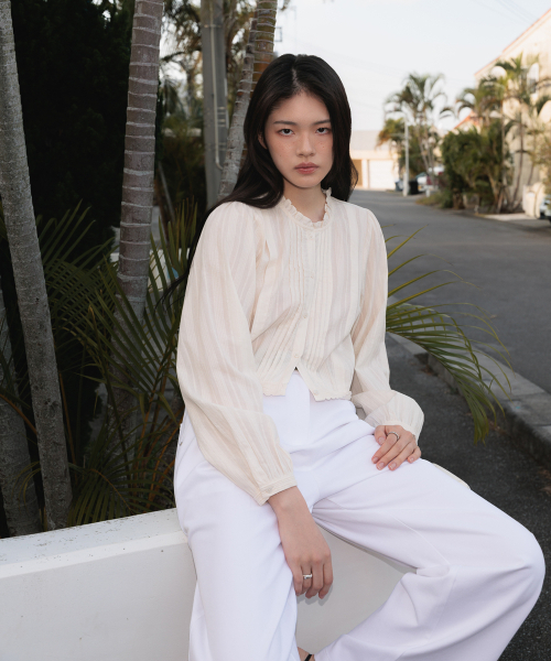 DEHEVE（デヘヴェ）の「Round Neck Frill Blouse [Butter]（シャツ/ブラウス・レディース・ライトイエロー・FREE）」の6枚目の写真