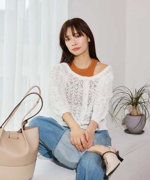 mysty woman(ミスティウーマン)の「リネンライク透かし柄カーディガンSS 666166(カーディガン/ボレロ・レディース・ブラウン/オフホワイト/ブラック・FREE)」の5枚目の写真