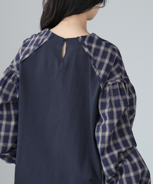 itto...(イット)の「チェック柄タック袖プルオーバー(Tシャツ/カットソー・レディース・オフホワイト/ブラック/ネイビー・FREE)」の12枚目の写真