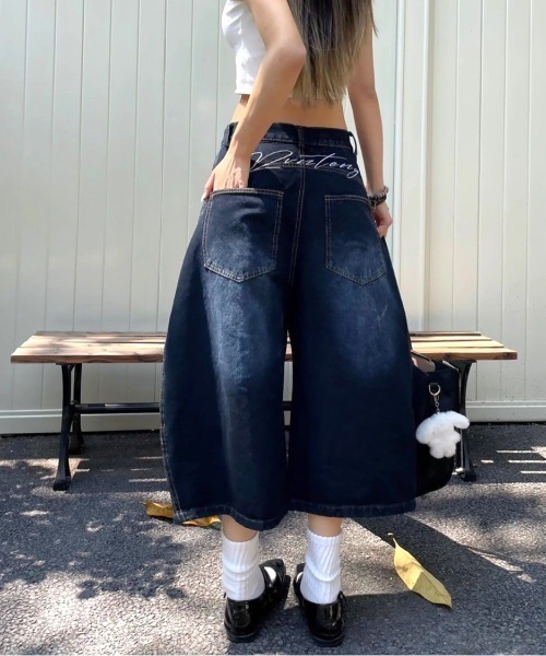 SHEENA(シーナ)の「バック刺繍ロゴデニムワイドハーフパンツ(デニムパンツ・レディース・インディゴブルー・S/M/L)」の5枚目の写真
