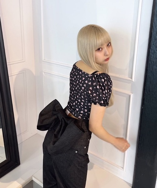 lilLilly（リルリリー）の「フラワーレーストップス（Tシャツ/カットソー・レディース・ホワイト/ブラック・FREE）」の5枚目の写真