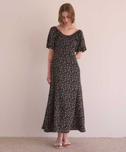 MIELI INVARIANT(ミエリインヴァリアント)の「ANNETTE Floral Puff Dress(ワンピース・レディース・ブラウン系その他/ブラック系その他・FREE)」の8枚目の写真