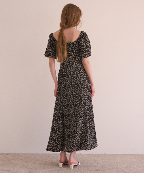 MIELI INVARIANT(ミエリインヴァリアント)の「ANNETTE Floral Puff Dress(ワンピース・レディース・ブラウン系その他/ブラック系その他・FREE)」の11枚目の写真