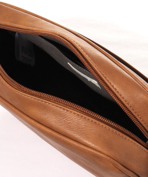 studio CLIP（スタディオクリップ）の「【3ルーム構造/500mlボトル収納可】2ハンドル付きバッグ（ショルダーバッグ・レディース・ブルー/ブラウン/ブラック/アイボリー・FREE）」の10枚目の写真