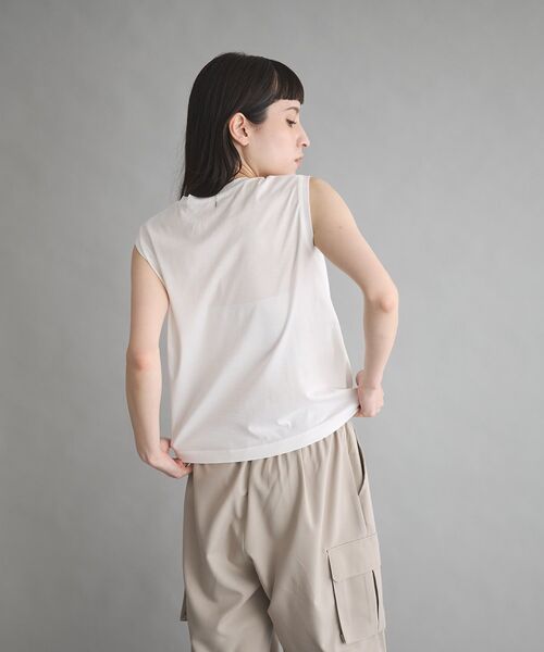 GARAGE OF GOOD CLOTHING（ガレージオブグッドクロージング）の「【日本製】ライトタッチノースリプルオーバー（Tシャツ/カットソー・レディース・オフホワイト・FREE）」の14枚目の写真