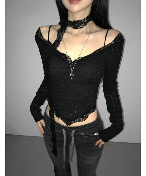 THEAIRTOWN(ジエアタウン)の「daisy slimmer scarf top(Tシャツ/カットソー・レディース・ブラック/ホワイト/ピンク・FREE)」の4枚目の写真