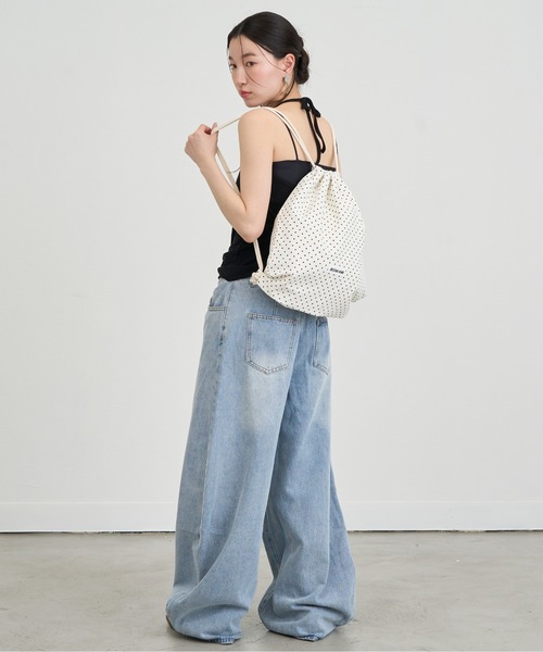NUJOH(ヌゾ)の「Dot Drawstring Purse Bag / ドットドローストリング巾着バッグ(バックパック/リュック・レディース・ホワイト/ブラック・FREE)」の9枚目の写真
