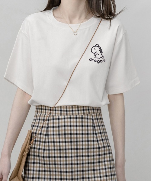SallyLunn(サリーラン)の「【デイリーに活躍】ワンポイントプリントTシャツ(Tシャツ/カットソー・レディース・ホワイト系その他2/ホワイト系その他・MEDIUM/LARGE)」の5枚目の写真