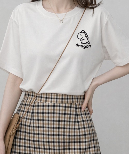 SallyLunn(サリーラン)の「【デイリーに活躍】ワンポイントプリントTシャツ(Tシャツ/カットソー・レディース・ホワイト系その他2/ホワイト系その他・MEDIUM/LARGE)」の3枚目の写真