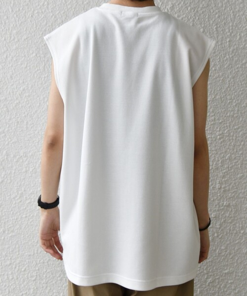SHIPS any(シップス エニィ)の「SHIPS any:〈接触冷感〉COOL TOUCH スムース リラックス ノースリーブ Tシャツ 26SS◇(タンクトップ・メンズ・ブラック/ホワイト/チャコールグレー・LARGE/MEDIUM)」の10枚目の写真