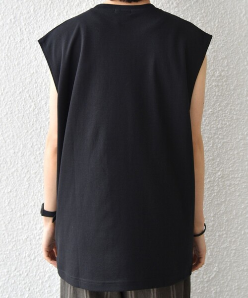 SHIPS any(シップス エニィ)の「SHIPS any:〈接触冷感〉COOL TOUCH スムース リラックス ノースリーブ Tシャツ 26SS◇(タンクトップ・メンズ・ブラック/ホワイト/チャコールグレー・LARGE/MEDIUM)」の18枚目の写真