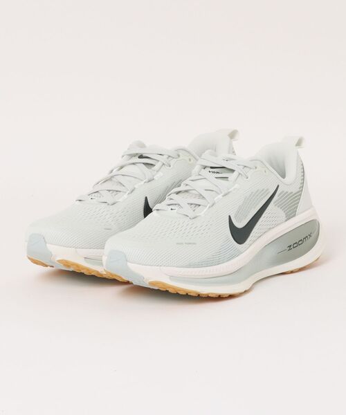 NIKE(ナイキ)の「NIKE ナイキ VOMERO 18 ズーム ボメロ 18 MHM6803 020SPCARA/BLKSP(スニーカー・メンズ・グリーン・28.5cm/28.0cm/27.5cm/27.0cm/26.5cm/26.0cm/25.5cm/25.0cm/24.5cm/24.0cm)」の1枚目の写真