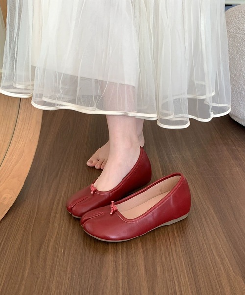 LA VORAGINE（ラ ヴォラジネ）の「足袋パンプスタビバレエシューズ（バレエシューズ・レディース・ベージュ/ブラック系1/レッド/ブラウン/ホワイト/ブラック/アイボリー・23cm/23.5cm）」の7枚目の写真