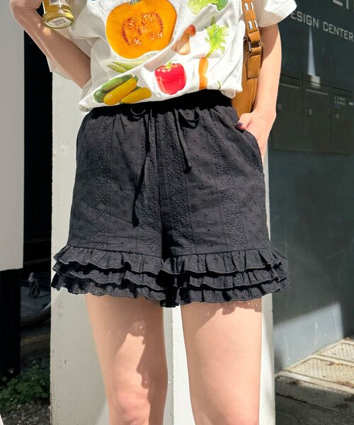 CIAOPANIC(チャオパニック)の「コットンレース裾ティアードショートパンツ(その他パンツ・レディース・ブラック/ホワイト・ONE SIZE)」の16枚目の写真