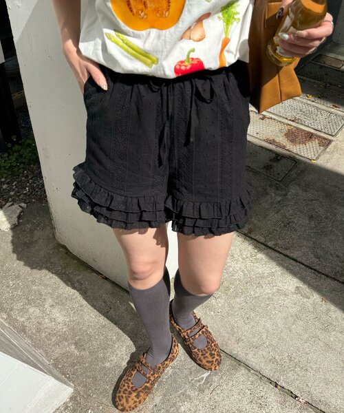 CIAOPANIC(チャオパニック)の「コットンレース裾ティアードショートパンツ(その他パンツ・レディース・ブラック/ホワイト・ONE SIZE)」の18枚目の写真