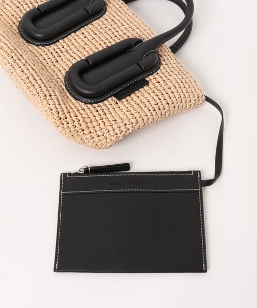 MARC JACOBS（マークジェイコブス）の「【NEW】BABE SMALL TOTE IN WOVEN/ベイブ スモール トート イン ウーブン（かごバッグ・レディース・ナチュラル・ONE SIZE）」の9枚目の写真