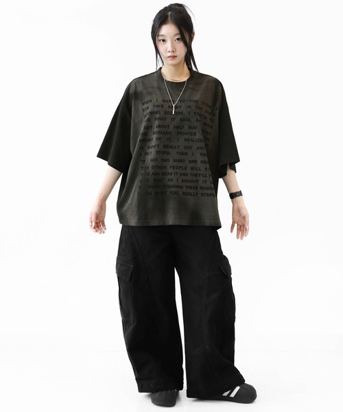 minsobi(ミンソビ)の「ピグメントフェード フルレタリング ビッグTシャツ(ユニセックス)(Tシャツ/カットソー・レディース・ブラック・FREE)」の16枚目の写真