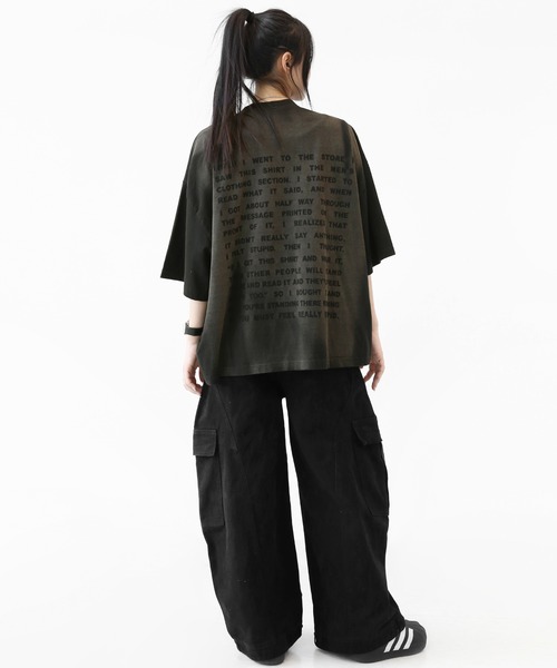 minsobi(ミンソビ)の「ピグメントフェード フルレタリング ビッグTシャツ(ユニセックス)(Tシャツ/カットソー・レディース・ブラック・FREE)」の17枚目の写真