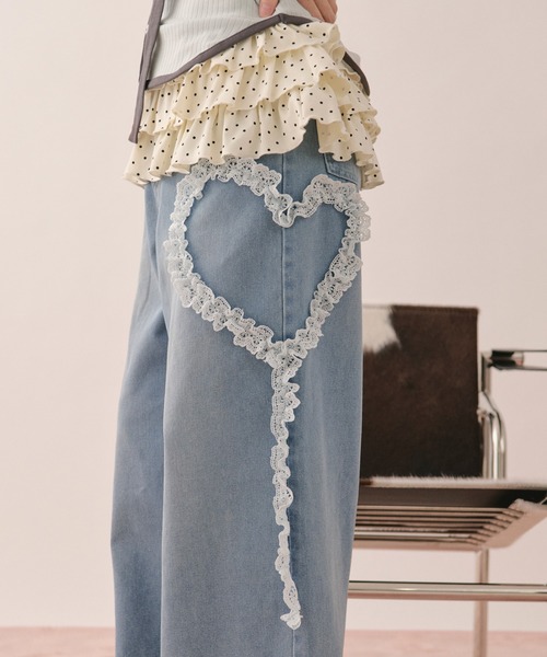 loin nuit(ロワンニュイ)の「heart frill design denim / ハートフリルデザインデニム(デニムパンツ・レディース・ブラック/ブルー・MEDIUM/SMALL)」の20枚目の写真