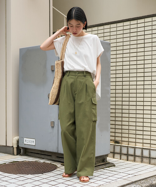 FREAK'S STORE(フリークスストア)の「バックサテン カーゴパンツ(カーゴパンツ・レディース・ベージュ/オリーブ・SMALL/MEDIUM)」の3枚目の写真