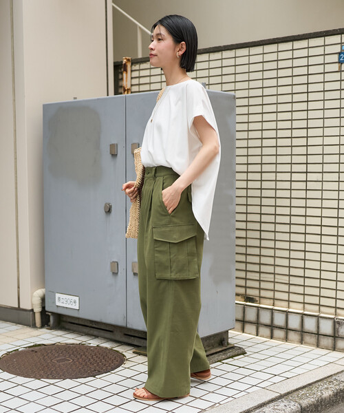 FREAK'S STORE(フリークスストア)の「バックサテン カーゴパンツ(カーゴパンツ・レディース・ベージュ/オリーブ・SMALL/MEDIUM)」の5枚目の写真