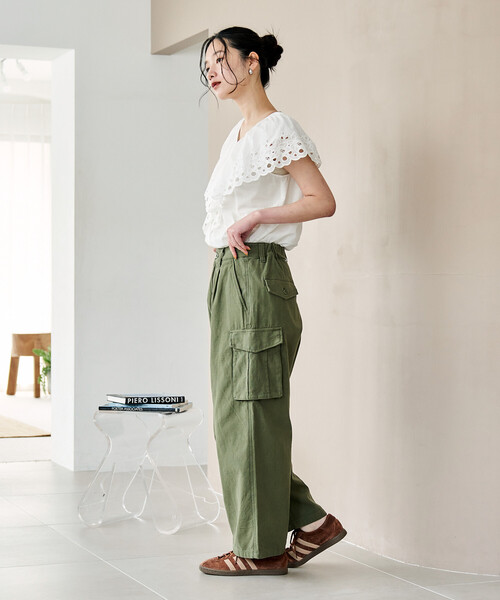 FREAK'S STORE(フリークスストア)の「バックサテン カーゴパンツ(カーゴパンツ・レディース・ベージュ/オリーブ・SMALL/MEDIUM)」の14枚目の写真