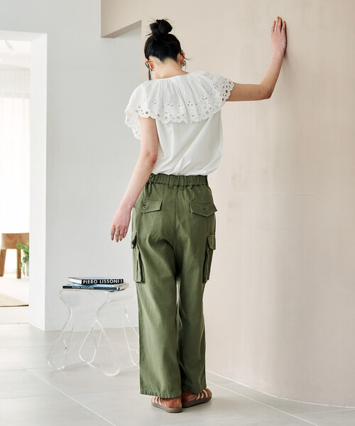 FREAK'S STORE(フリークスストア)の「バックサテン カーゴパンツ(カーゴパンツ・レディース・ベージュ/オリーブ・SMALL/MEDIUM)」の16枚目の写真