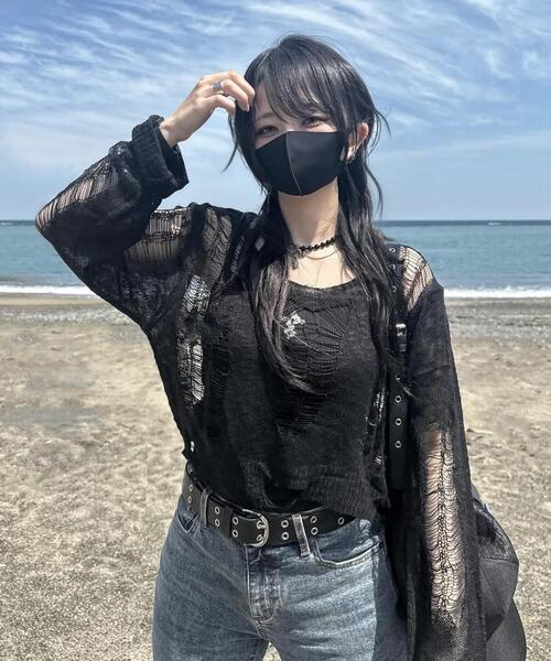 gibous(ギボス)の「gibous/ギボス/snake cross camisole(キャミソール・レディース・グレー/ホワイト/ブラック・F)」の4枚目の写真