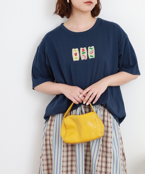 Emago(イマゴ)の「EMAGO フルーツサンド刺繍T 半袖(Tシャツ/カットソー・レディース・ホワイト・FREE)」の11枚目の写真