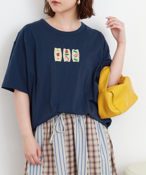 Emago(イマゴ)の「EMAGO フルーツサンド刺繍T 半袖(Tシャツ/カットソー・レディース・ホワイト・FREE)」の8枚目の写真