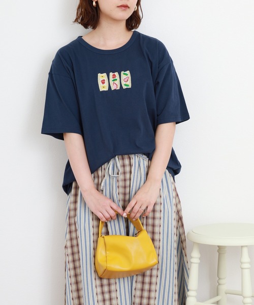 Emago(イマゴ)の「EMAGO フルーツサンド刺繍T 半袖(Tシャツ/カットソー・レディース・ホワイト・FREE)」の12枚目の写真
