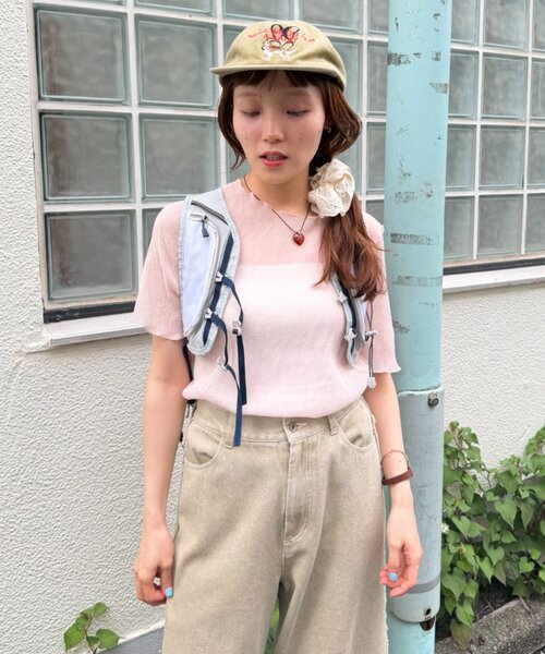 w closet（ダブルクローゼット）の「半袖シアー楊柳Tシャツ　夏服（シャツ/ブラウス・レディース・オフホワイト/サックスブルー/ピンク/ブラック・FREE）」の11枚目の写真